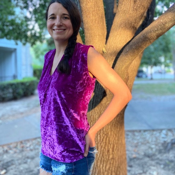 Orchid Velvet Top - Picture 2 of 4